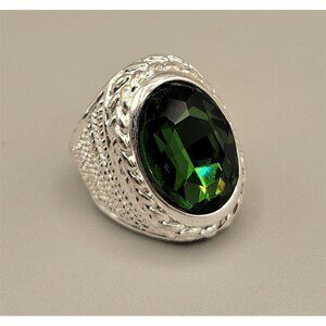 Emerald Green Statement Ring Rhinestone Faceted Stone Silver Tone Size 6.25